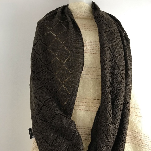 CHARLIE PAIGE Infinity Scarf Lace pattern - Picture 3 of 6